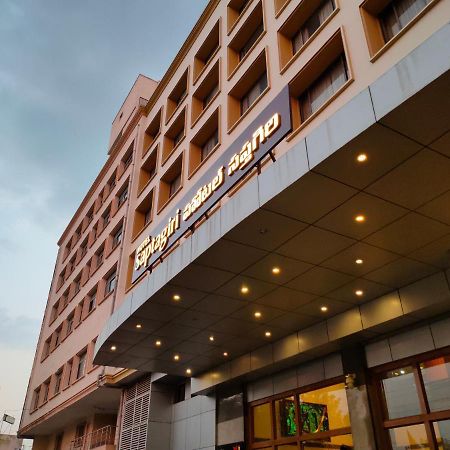 Hotel Saptagiri Hyderabad Exterior foto